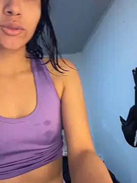 lilithTeen1  online show from 11/04/25, 09:40