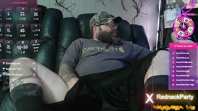 Snapshot of RedneckWants2PlayNow chatting on 04/25/26, 01:41 RedneckWants2PlayNow online show from 04/25/26, 01:41