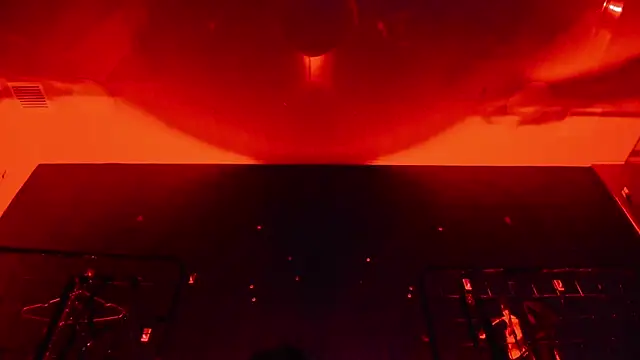 Carolina Arias online show from 12/16/25, 09:08