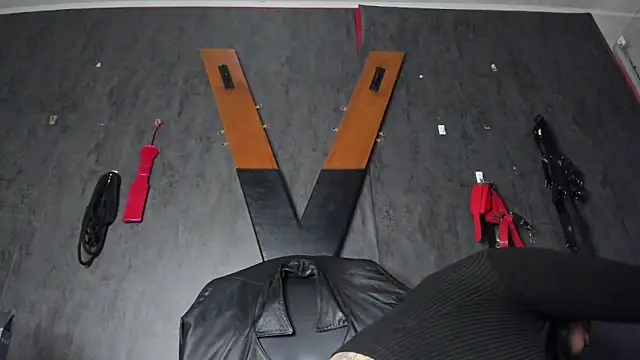 Carolina Arias online show from 03/20/25, 02:40