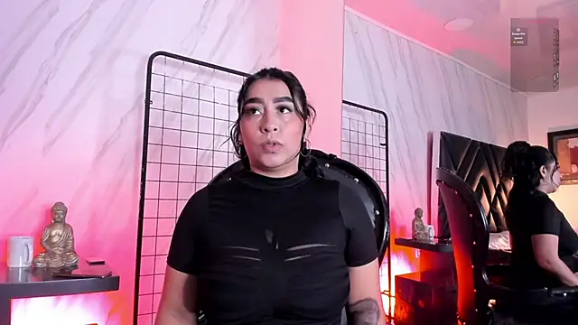 Snapshot of Carolina_Arias chatting on 02/19/26, 10:18 Carolina Arias online show from 02/19/26, 10:18