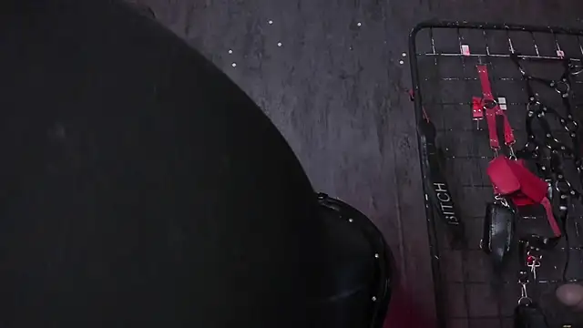 Carolina Arias online show from 11/04/25, 07:50