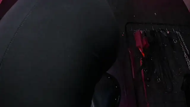 Carolina Arias online show from 10/02/25, 08:56