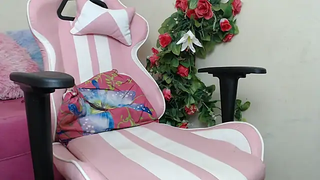 Gianna cute  online show from 05/31/26, 12:27