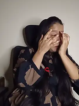 Simran-Kaur143 online show from 07/09/26, 10:15
