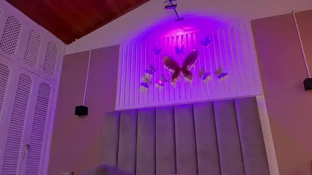 Snapshot of dyvis_22 chatting on 01/08/26, 11:27 dyvis 22 online show from 01/08/26, 11:27