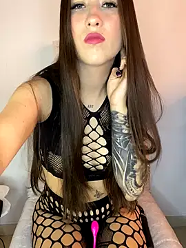  Luuna online show from 11/12/25, 03:27