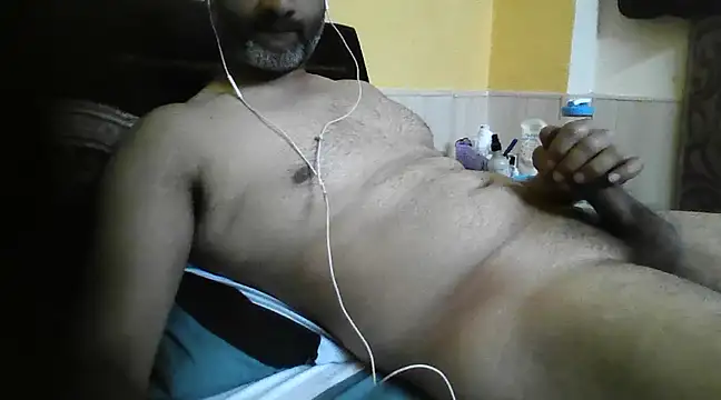 Snapshot of urbrownbunny chatting on 03/22/25, 06:33 urbrownbunny online show from 03/22/25, 06:33