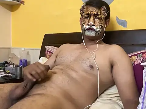 Snapshot of urbrownbunny chatting on 03/23/26, 05:57 urbrownbunny online show from 03/23/26, 05:57