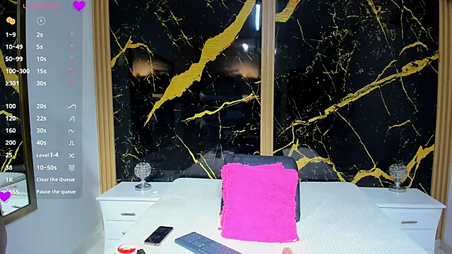 Snapshot of GiannaMontes chatting on 03/16/25, 03:25 GiannaMontes online show from 03/16/25, 03:25