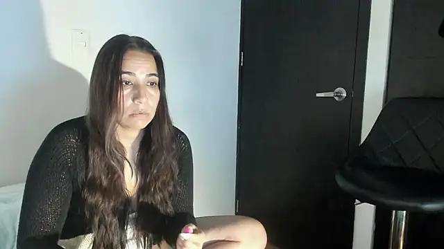 electra hunt online show from 12/30/24, 10:34