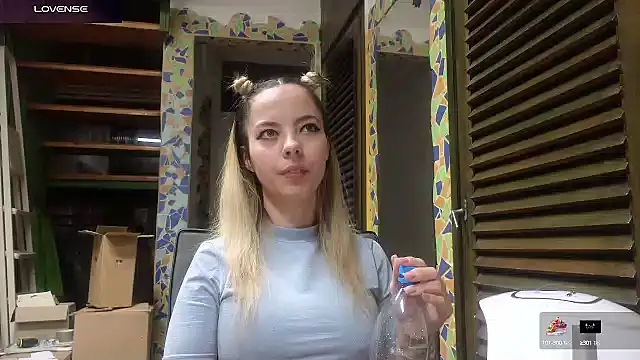 allinqueen online show from 03/18/25, 08:48