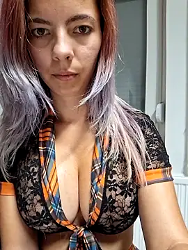 allinqueen online show from 10/14/25, 11:25