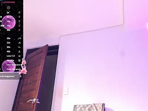 AliciaChelios online show from 04/10/26, 12:50