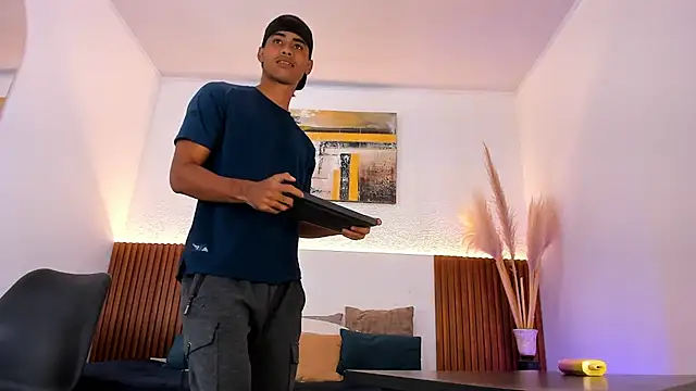 zander 2120 online show from 11/10/25, 01:49