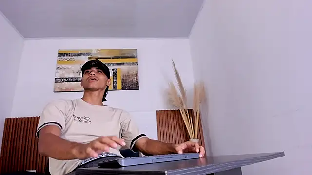 zander 2120 online show from 11/13/25, 01:15