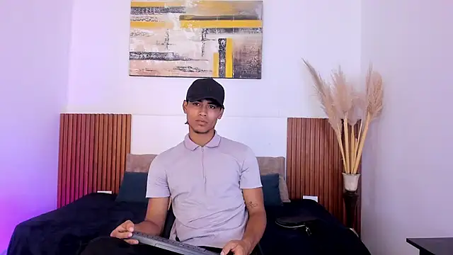 zander 2120 online show from 10/09/25, 12:49
