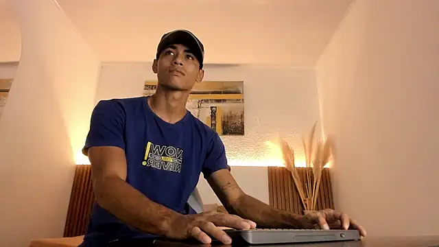 zander 2120 online show from 04/30/26, 01:07
