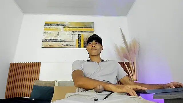 zander 2120 online show from 10/21/25, 01:43