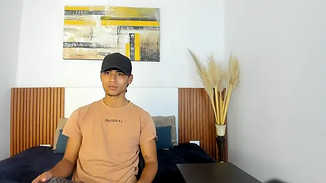 zander 2120 online show from 10/08/25, 12:39