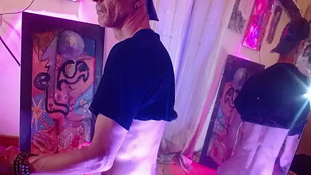 Snapshot of laye19 chatting on 03/12/26, 04:40 laye19 online show from 03/12/26, 04:40