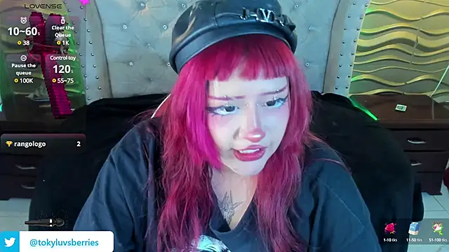 Snapshot of toky_doll chatting on 01/31/25, 11:56 toky doll online show from 01/31/25, 11:56