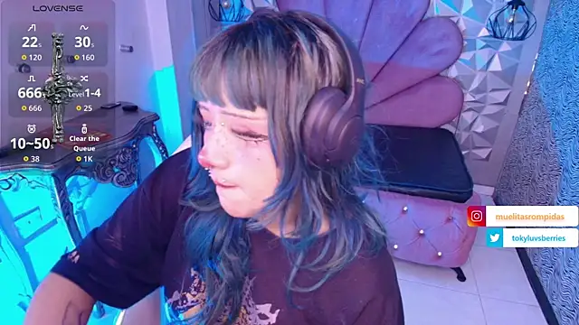 toky doll online show from 12/04/25, 08:19