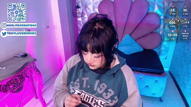 Snapshot of toky_doll chatting on 02/26/26, 04:56 toky doll online show from 02/26/26, 04:56