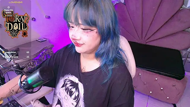 toky doll online show from 10/27/25, 08:10