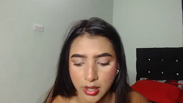 caroline steven05 online show from 11/02/25, 05:12