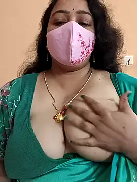Snapshot of neelu-hoty chatting on 02/09/25, 12:52 neelu-hoty online show from 02/09/25, 12:52