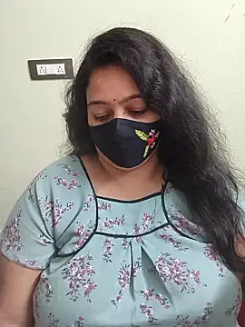 neelu-hoty online show from 03/15/26, 08:49