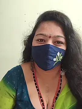 neelu-hoty online show from 10/23/25, 08:46