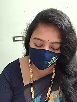 neelu-hoty online show from 10/27/25, 08:26