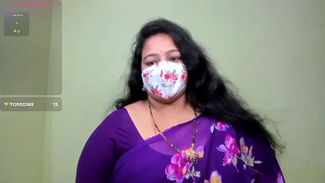 neelu-hoty online show from 05/31/26, 06:09