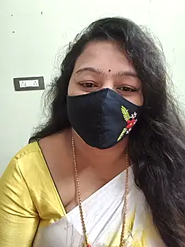 neelu-hoty online show from 02/25/26, 04:29