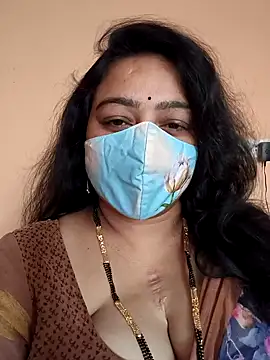 Snapshot of neelu-hoty chatting on 02/05/25, 09:15 neelu-hoty online show from 02/05/25, 09:15