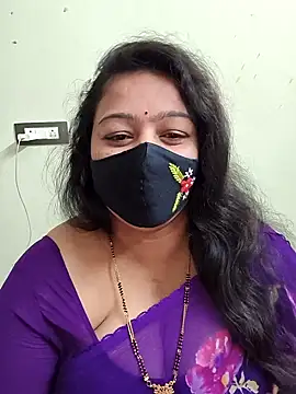 neelu-hoty online show from 03/12/26, 02:32