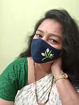 neelu-hoty online show from 05/14/26, 11:40