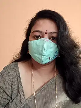 Snapshot of neelu-hoty chatting on 03/11/25, 02:40 neelu-hoty online show from 03/11/25, 02:40