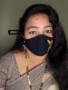 Snapshot of neelu-hoty chatting on 10/11/25, 12:17 neelu-hoty online show from 10/11/25, 12:17
