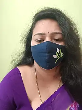 neelu-hoty online show from 04/19/26, 09:10