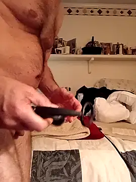 Snapshot of Hand69someguy chatting on 12/11/24, 02:19 Hand69someguy online show from 12/11/24, 02:19