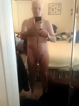 Hand69someguy online show from 11/13/25, 10:24