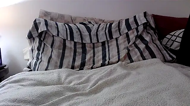 Hand69someguy online show from 04/16/26, 03:29