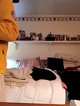 Snapshot of Hand69someguy chatting on 03/21/25, 11:34 Hand69someguy online show from 03/21/25, 11:34