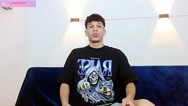 Snapshot of jeff_ross chatting on 10/15/25, 10:45 jeff ross online show from 10/15/25, 10:45