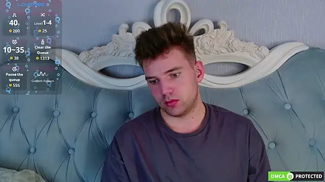 ArthurWhitee online show from 03/27/26, 03:37