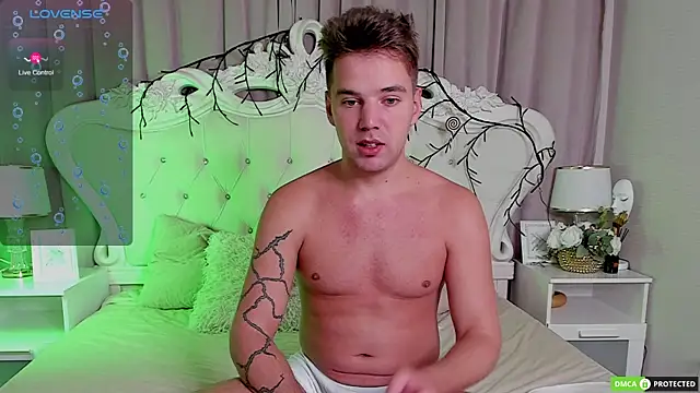 ArthurWhitee online show from 01/14/26, 03:10