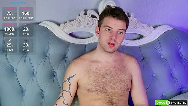 ArthurWhitee online show from 04/17/26, 08:28